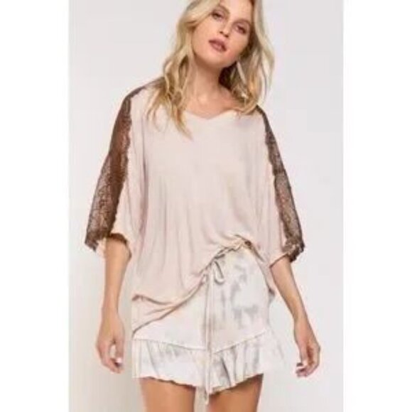 POL Beige Lace Detail Half Sleeve Oversized Tee - Picture 4 of 5